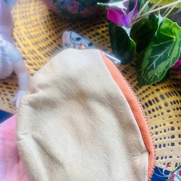 Vintage change purse genuine leather beadwork and heavy duty zipper - Picture 3 of 3